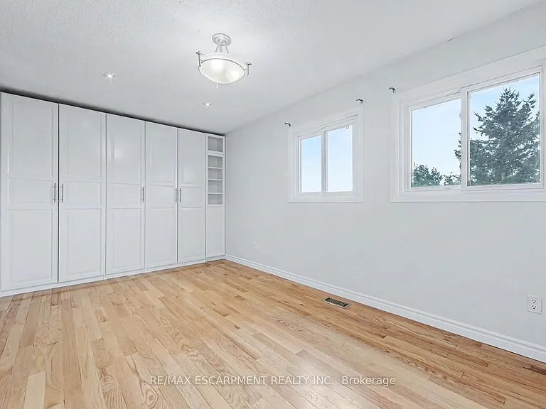 2790 Huntingdon Trl — Photo 16