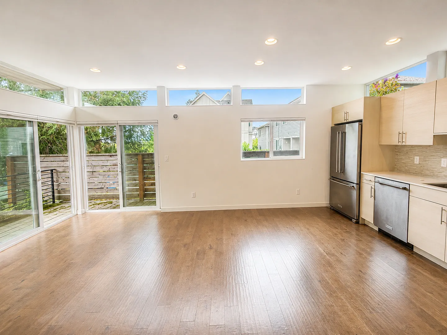 Cherry Hill/Central District Townhome — Photo 4