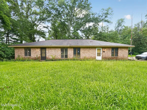 4525 Whitehaven Dr #Ab, Jackson, MS 39204