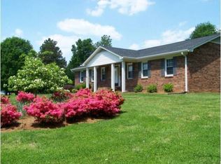 125 Valleydale Ln, Winston Salem, NC 27107