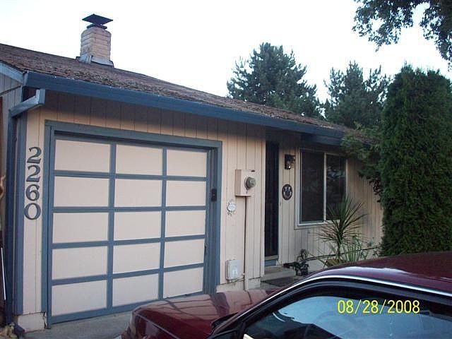 1st image of 2260 NE Lilac Ct