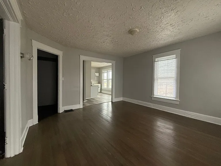 1044 N 8th St #B — Photo 7