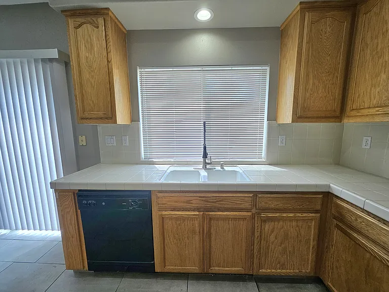 1836 Winding River Ct — Photo 14