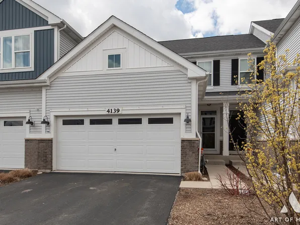 4139 Winslow Ct, Aurora, IL 60504