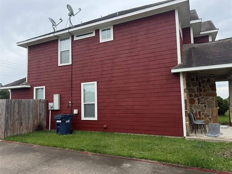 2925 McLaren Dr — Photo 18
