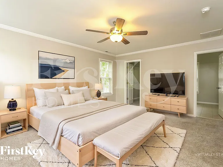 6590 Lake Dale Way — Photo 11