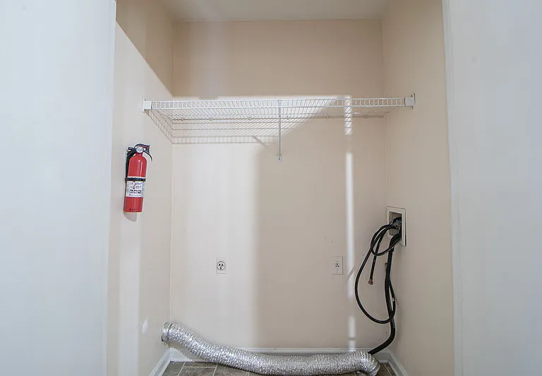 371-3 Peabody Dr — Photo 9