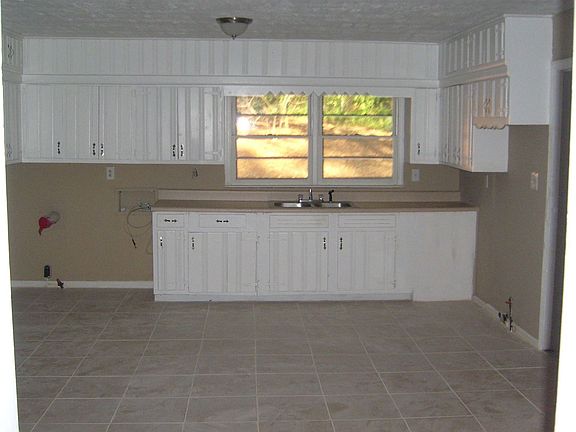 Nice Sized Kitchen