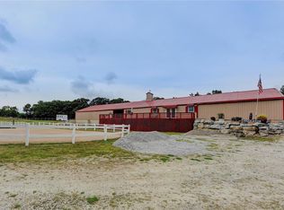 193 White Pines Estates Dr, Pacific, MO 63069