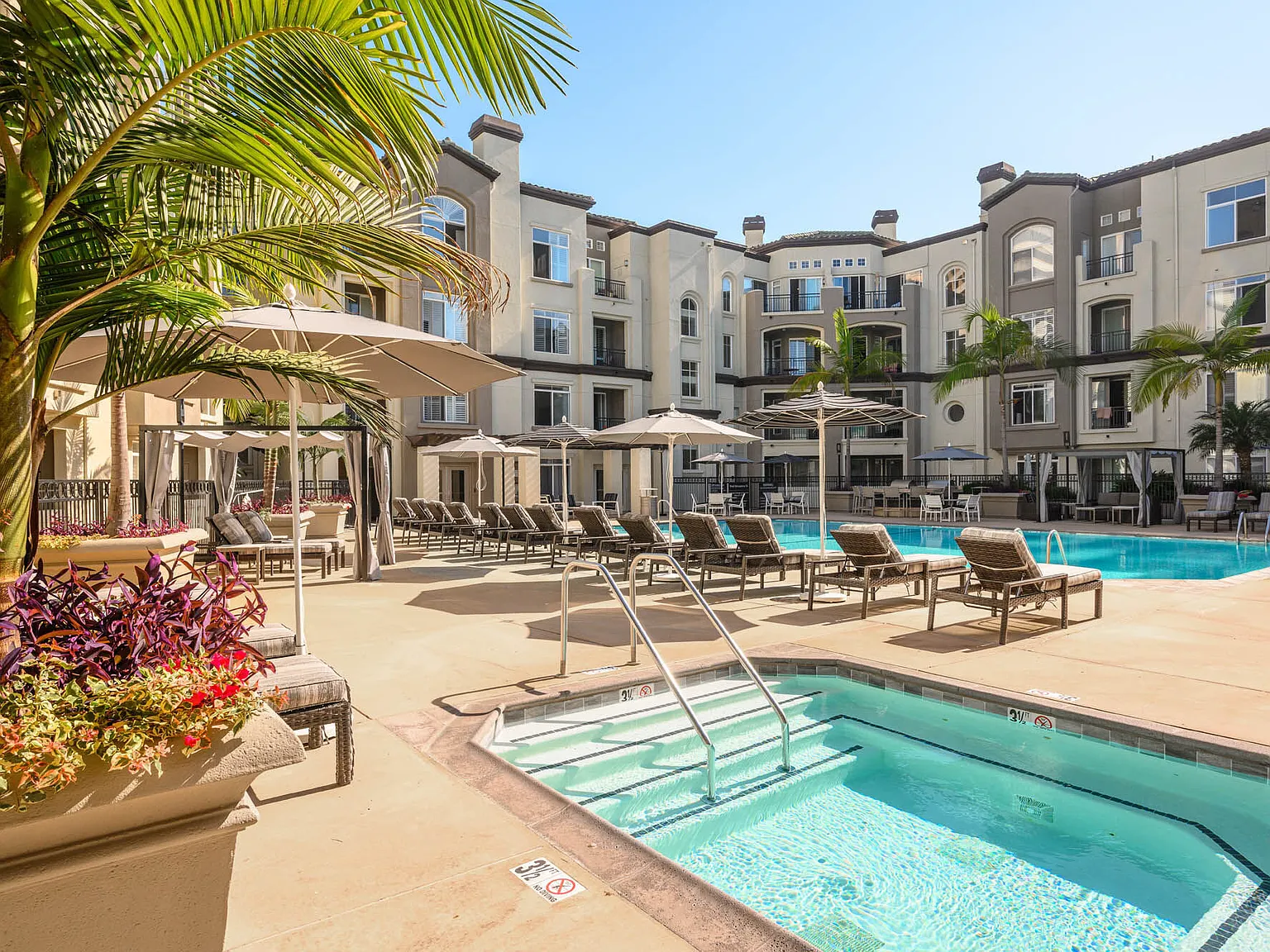Regents La Jolla — Photo 4