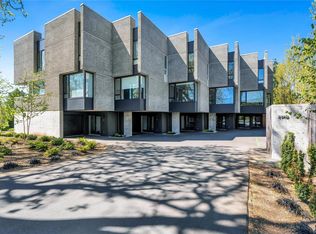 2910 Shelbourne St #2, Victoria, BC