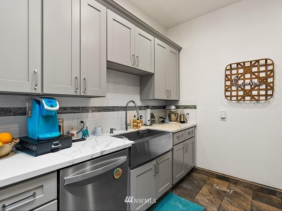 1st image of 1809-1811 99th St E #1809B
