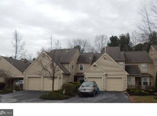 107 Woodlake Dr, Marlton, NJ 08053