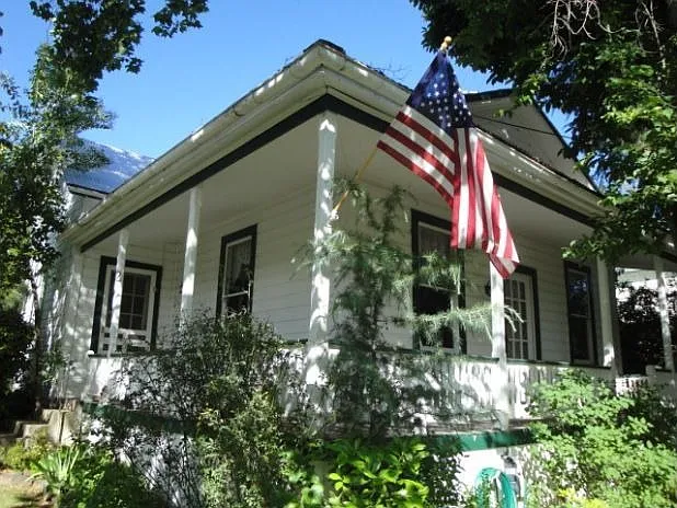140 Spanish St photo 1