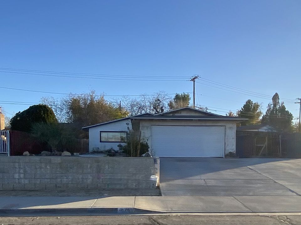 1st image of 16407 La Paz Dr