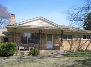 4391 Montgomery Dr, Utica, MI 48316