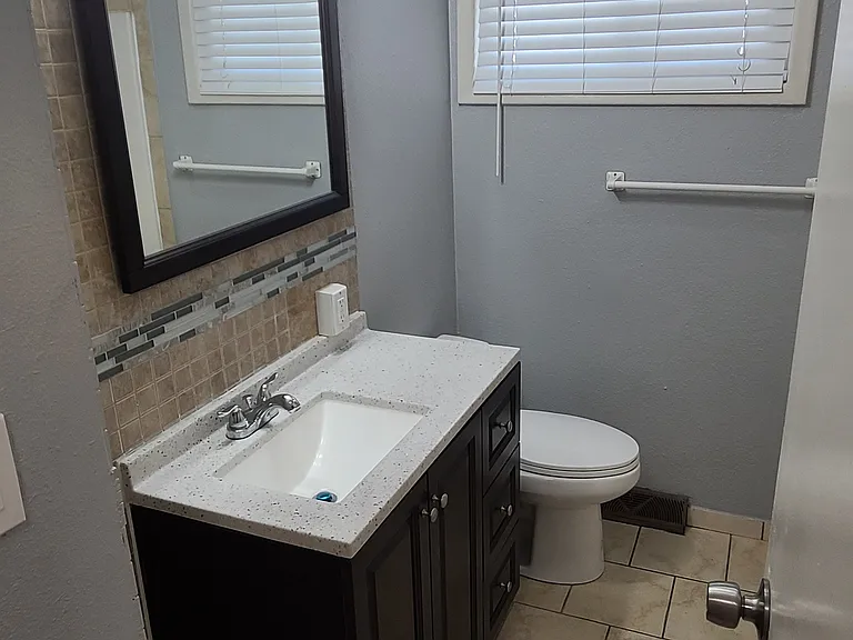 11316 Lewis Ave — Photo 14