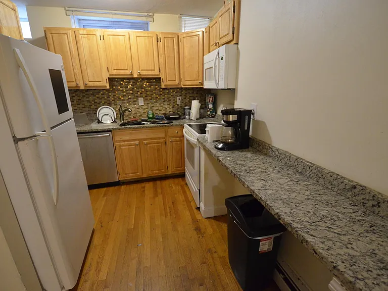 26 Edgerly Rd #B — Photo 2