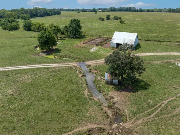 000 E 480th Road, Bolivar, MO 65613