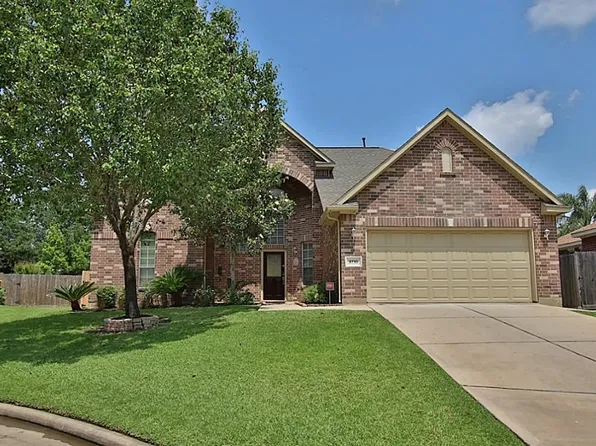 2710 Holly Walk Ln, Spring, TX 77388