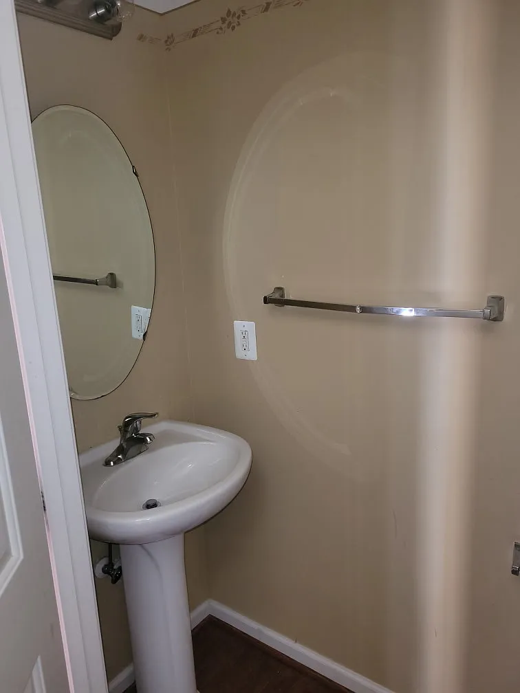 3 bed, 2.5 bath, 1584 sqft, $2,950 — Photo 4