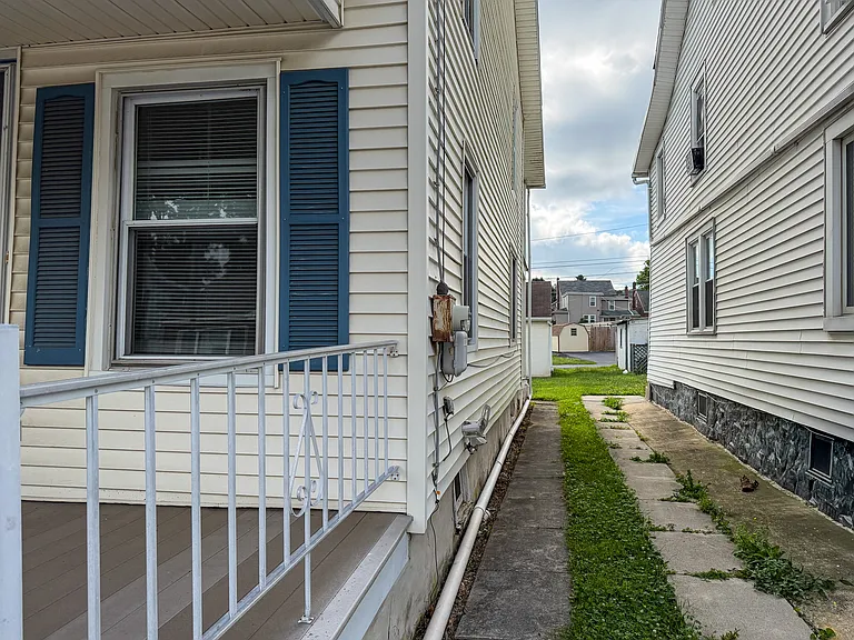 337 Duke St — Photo 19