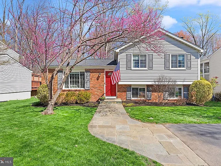 8282 Morning Dew Ct