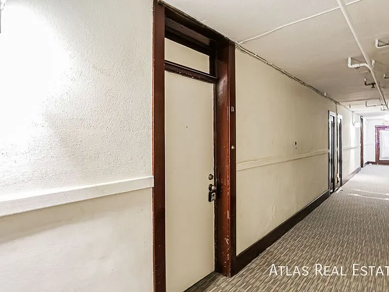 970 N Pearl St #D — Photo 3