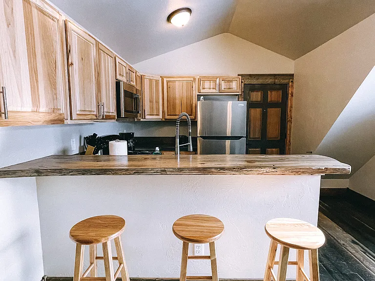 597 Iowa Ave #2B — Photo 9