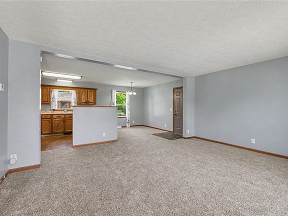 4th image of 209 Kammer Ave