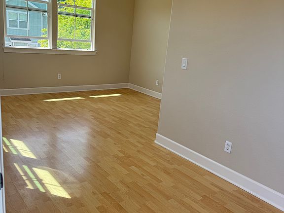 2nd image of 2465 Prairie Ln