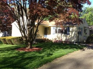 52 Glenview Dr, West Springfield, MA 01089