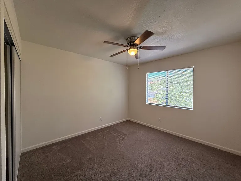 524 E Avenue Q12 #16 — Photo 12