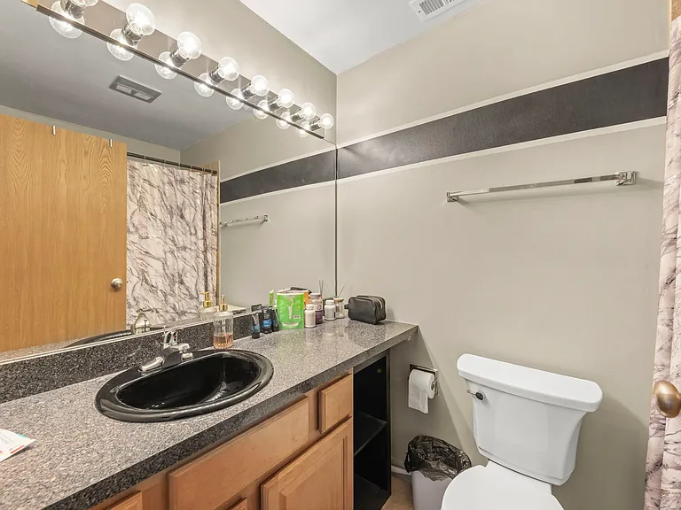 5820 Oakwood Dr #5F — Photo 10