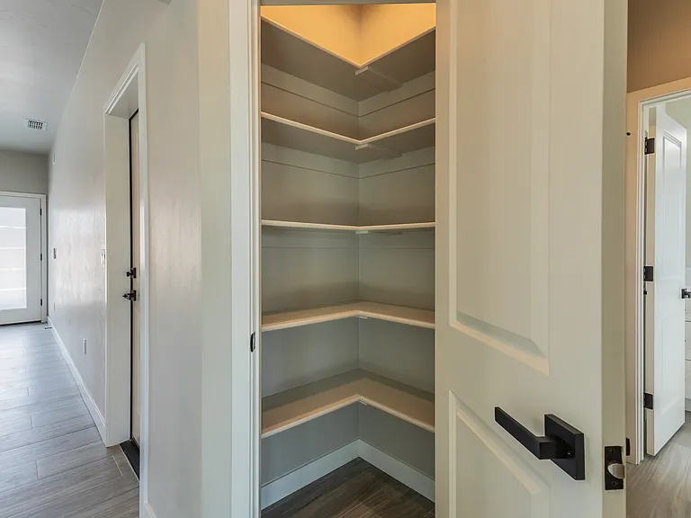 2778 N McCulloch Blvd #D — Photo 10