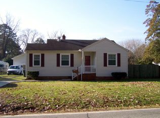 1517 Gatewood Rd, Newport News, VA 23601