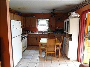 3rd image of 715 Lincoln Ave