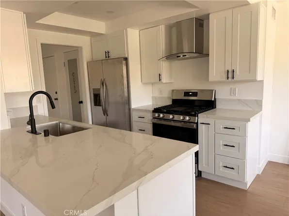 25272 Tanoak Ln, Lake Forest, CA 92630