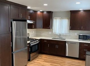 126 29th St APT C, Hermosa Beach, CA 90254