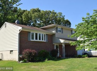 547 Crestpark Dr, Glen Burnie, MD