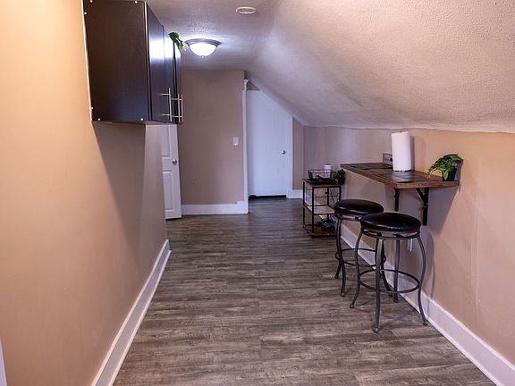 2nd image of 38 Greenacre Sq #3