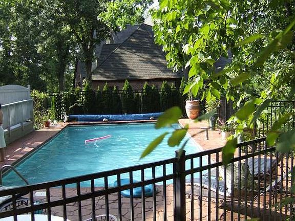 5th image of 1275 Hill Hollow Ct
