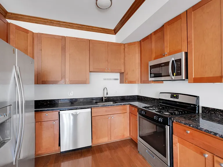 1337 Girard St NW #3 — Photo 11