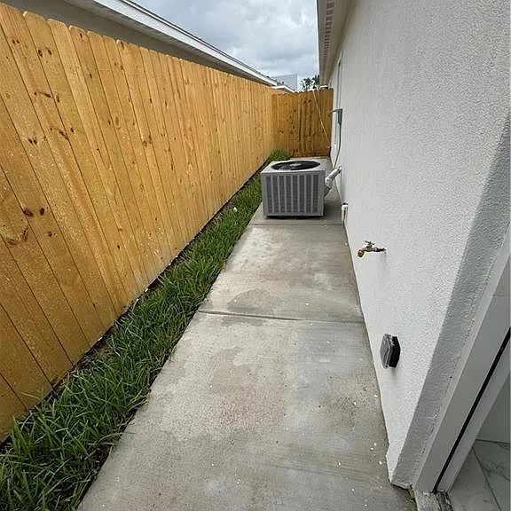 5808 Notre Dame Ave #3 — Photo 12