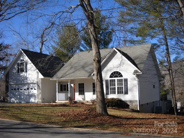 12 Helen Holcombe Way, Candler, NC 28715