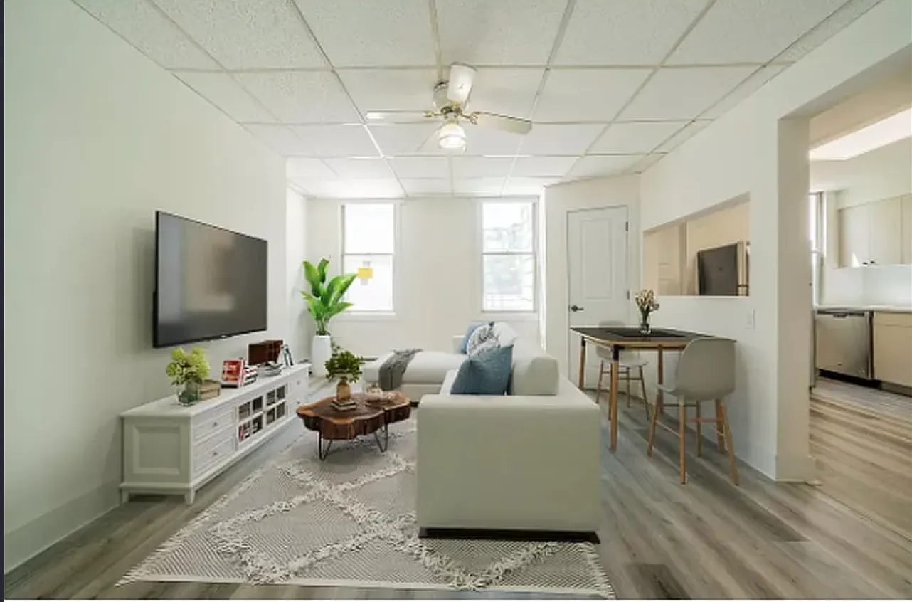 104 Jefferson St — Photo 3
