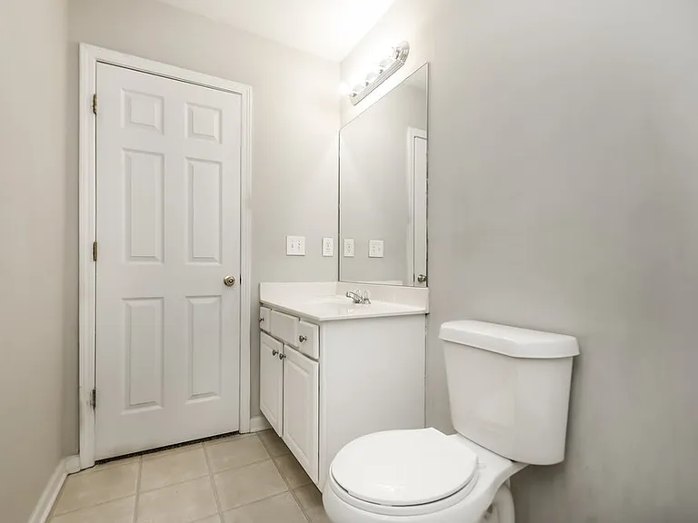 713 Celeste Ln SW — Photo 22