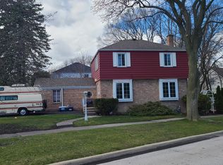 402 W Kirchhoff Rd, Arlington Heights, IL