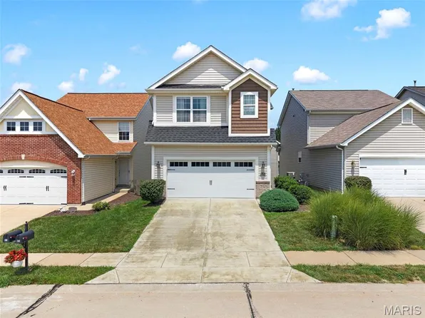 1703 Coupru Ct, Saint Peters, MO 63376