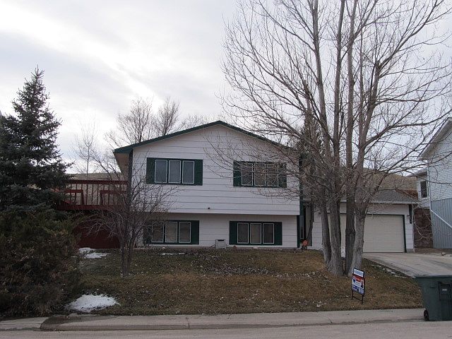 1st image of 708 Fairway Dr